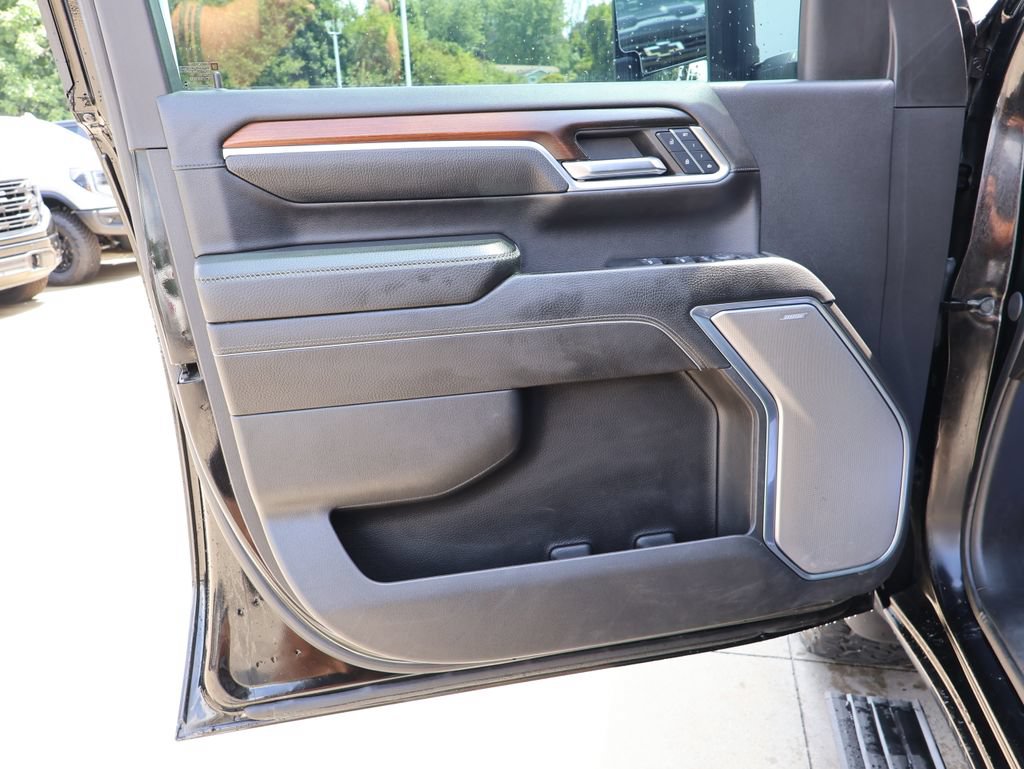 Used 2024 GMC Sierra 2500 Denali w/ Denali Reserve Package AWD/4WD image 12