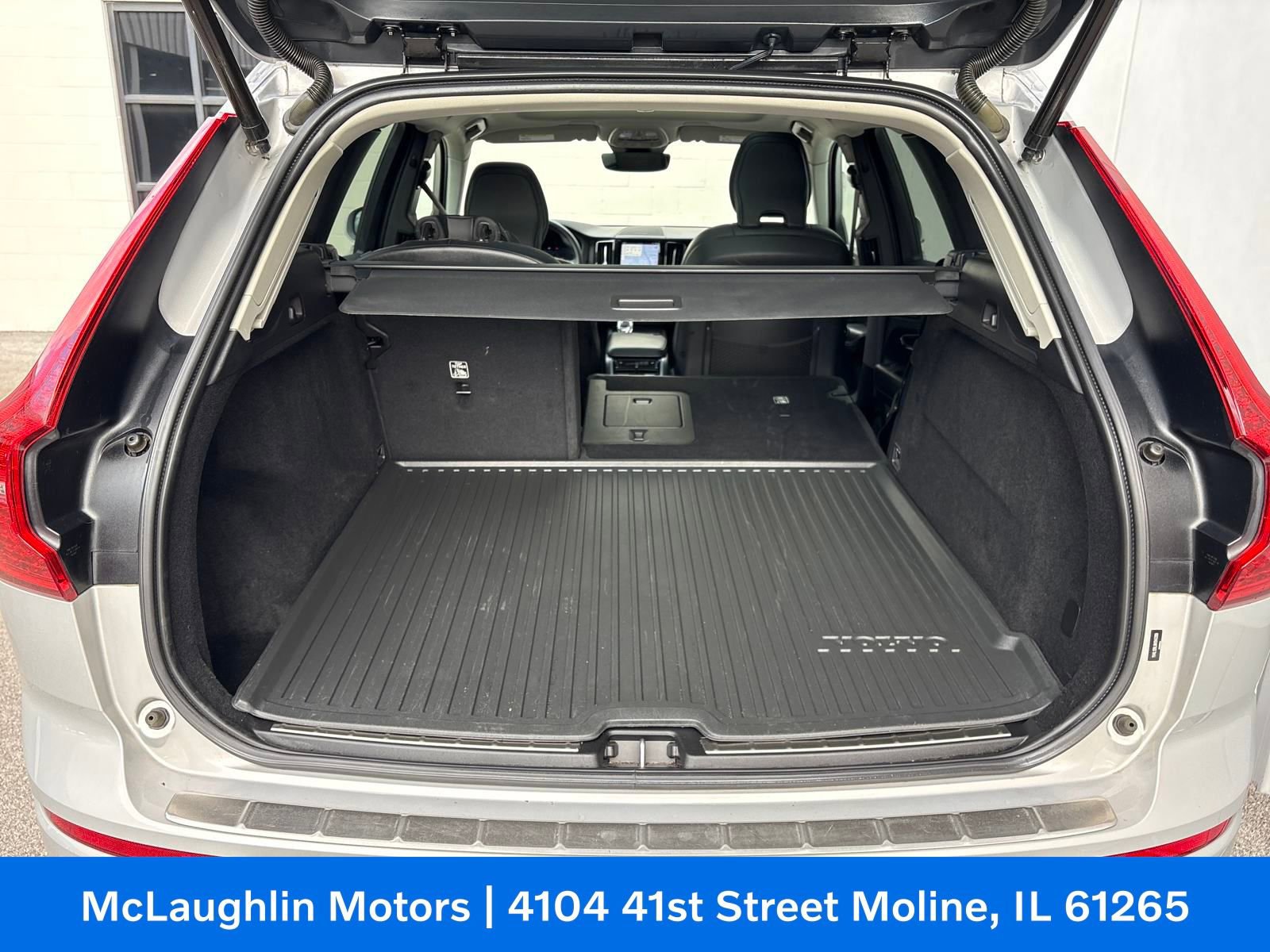 Certified 2022 Volvo XC60 B5 Inscription w/ Climate Package image 26