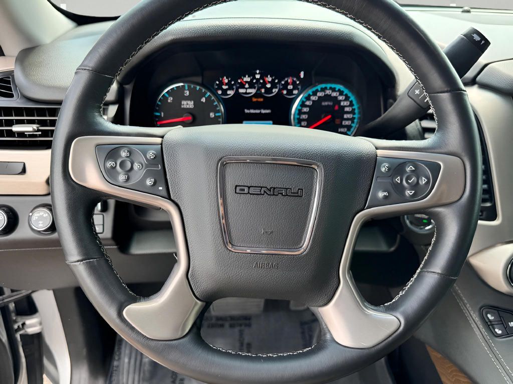 Used 2020 GMC Yukon Denali w/ Open Road Package AWD/4WD image 26