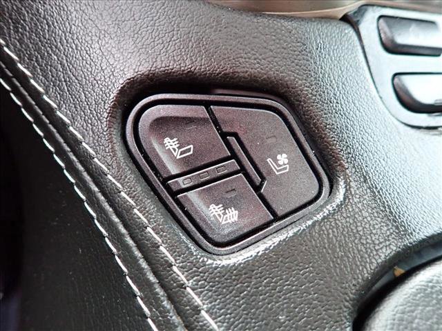 Used 2019 GMC Yukon XL Denali AWD/4WD image 25