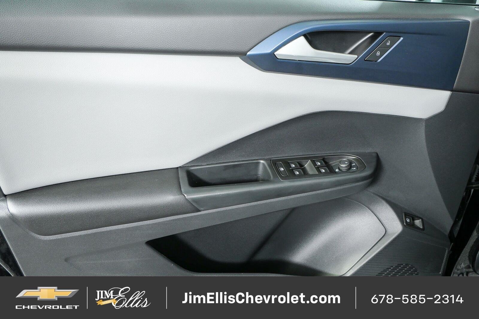 Used 2023 Volkswagen Taos SE FWD image 7
