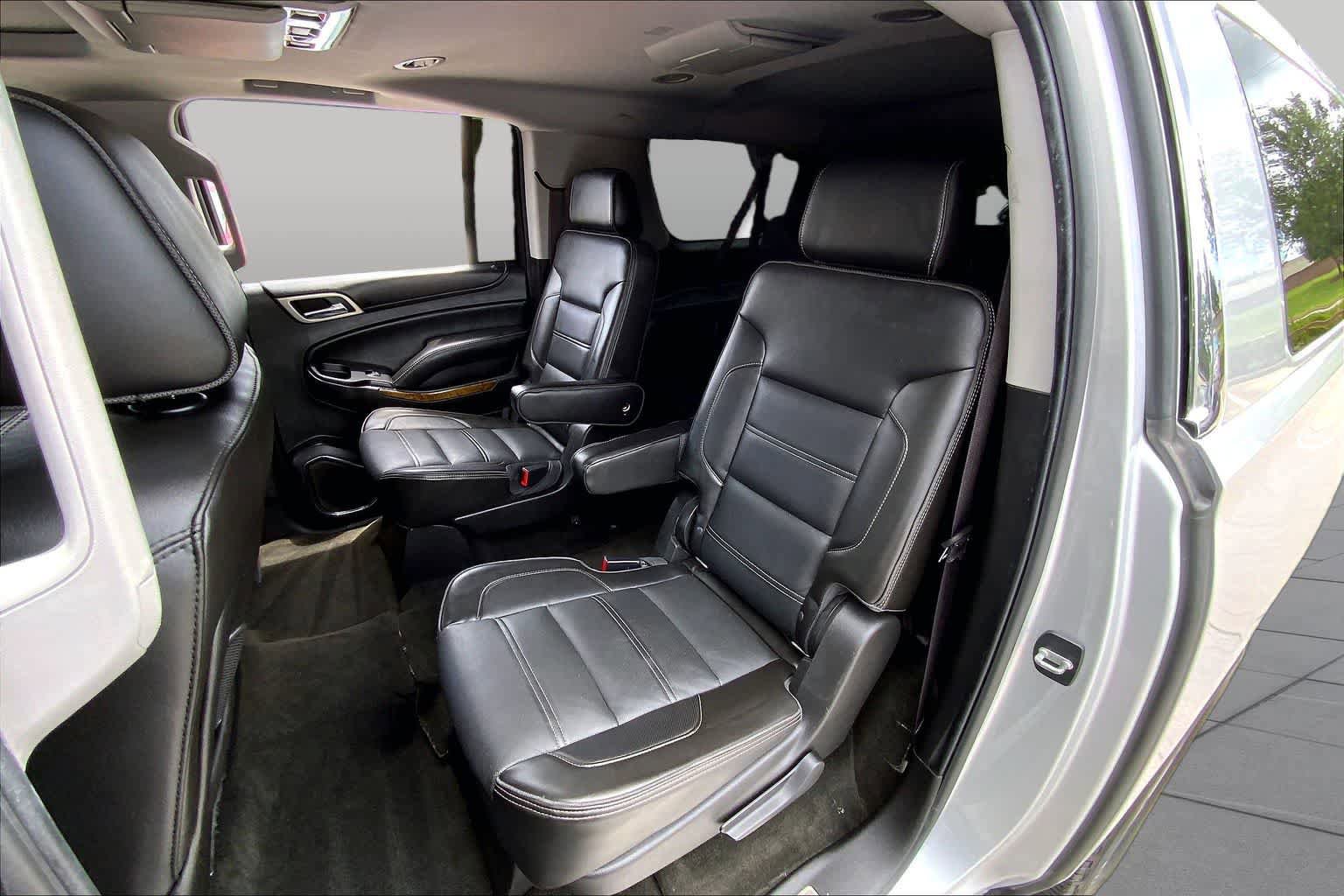 Used 2016 GMC Yukon XL Denali w/ Open Road Package RWD image 19