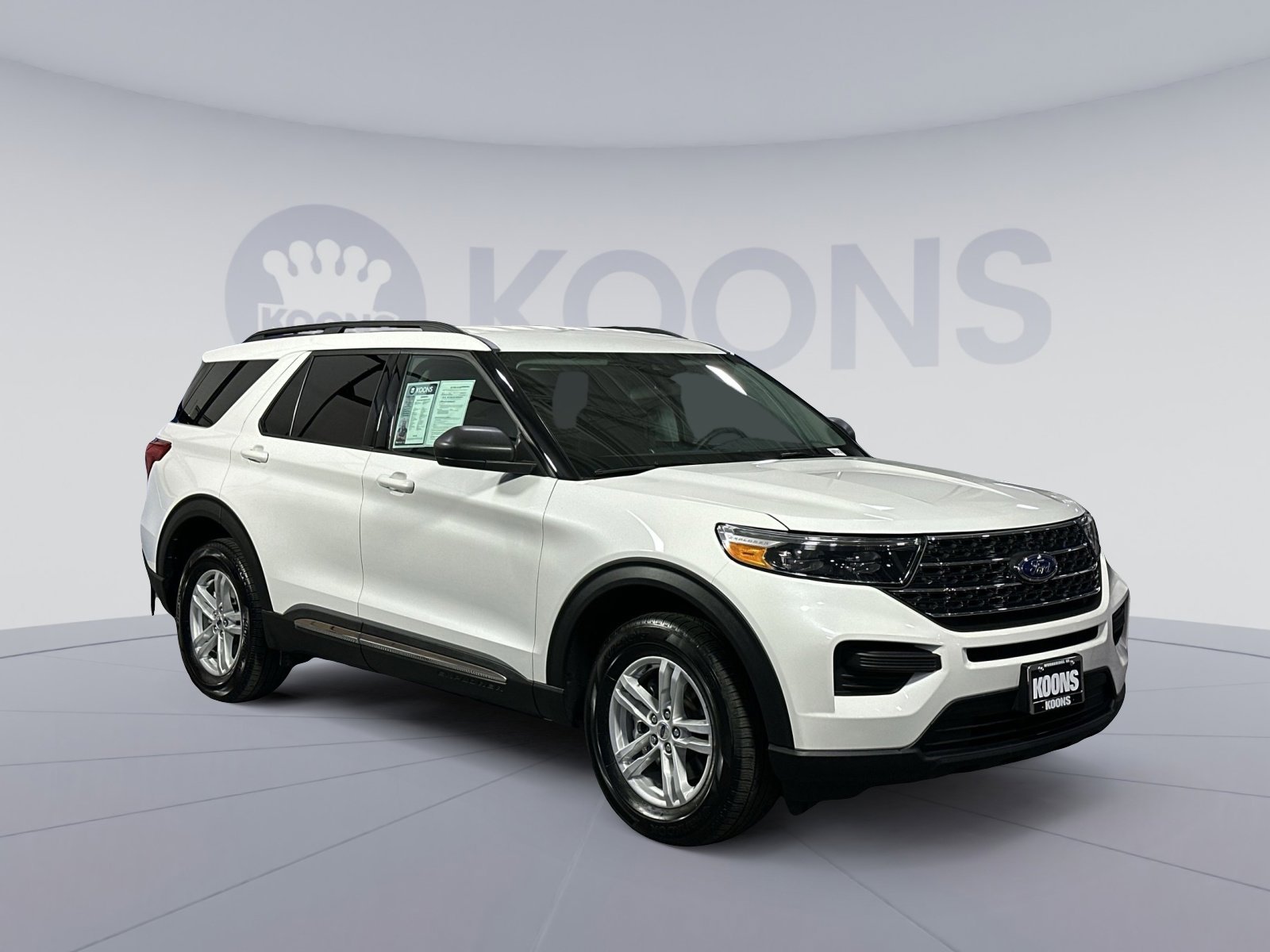 Used 2024 Ford Explorer XLT w/ Class IV Trailer Tow Package image 10