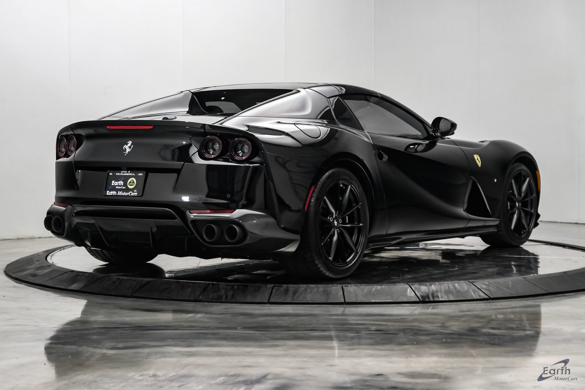 Used 2022 Ferrari 812 GTS RWD image 22