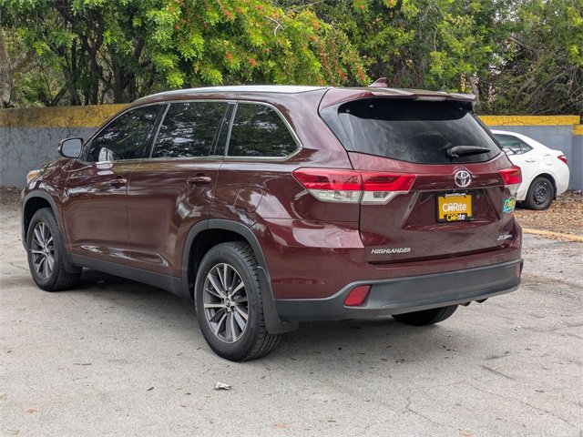 Used 2019 Toyota Highlander XLE image 7