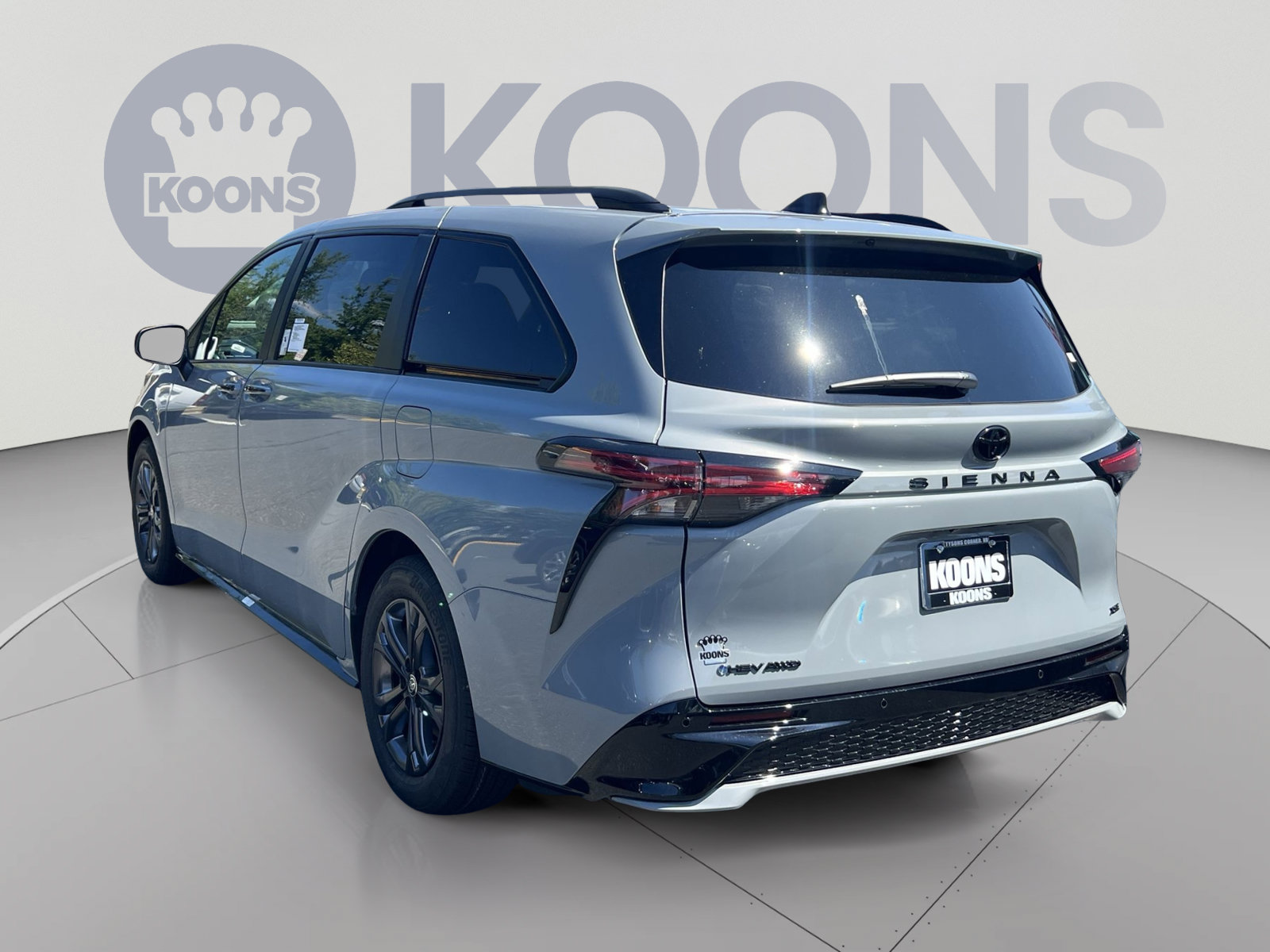 New 2026 Toyota Sienna XSE AWD/4WD image 4