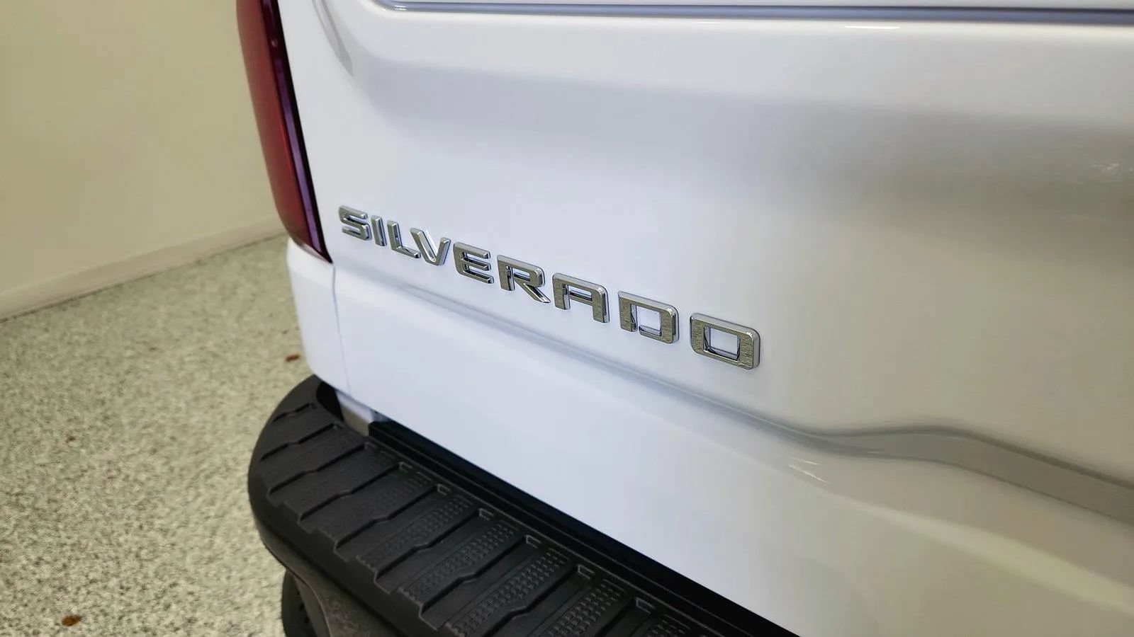 Used 2025 Chevrolet Silverado 1500 ZR2 AWD/4WD image 41