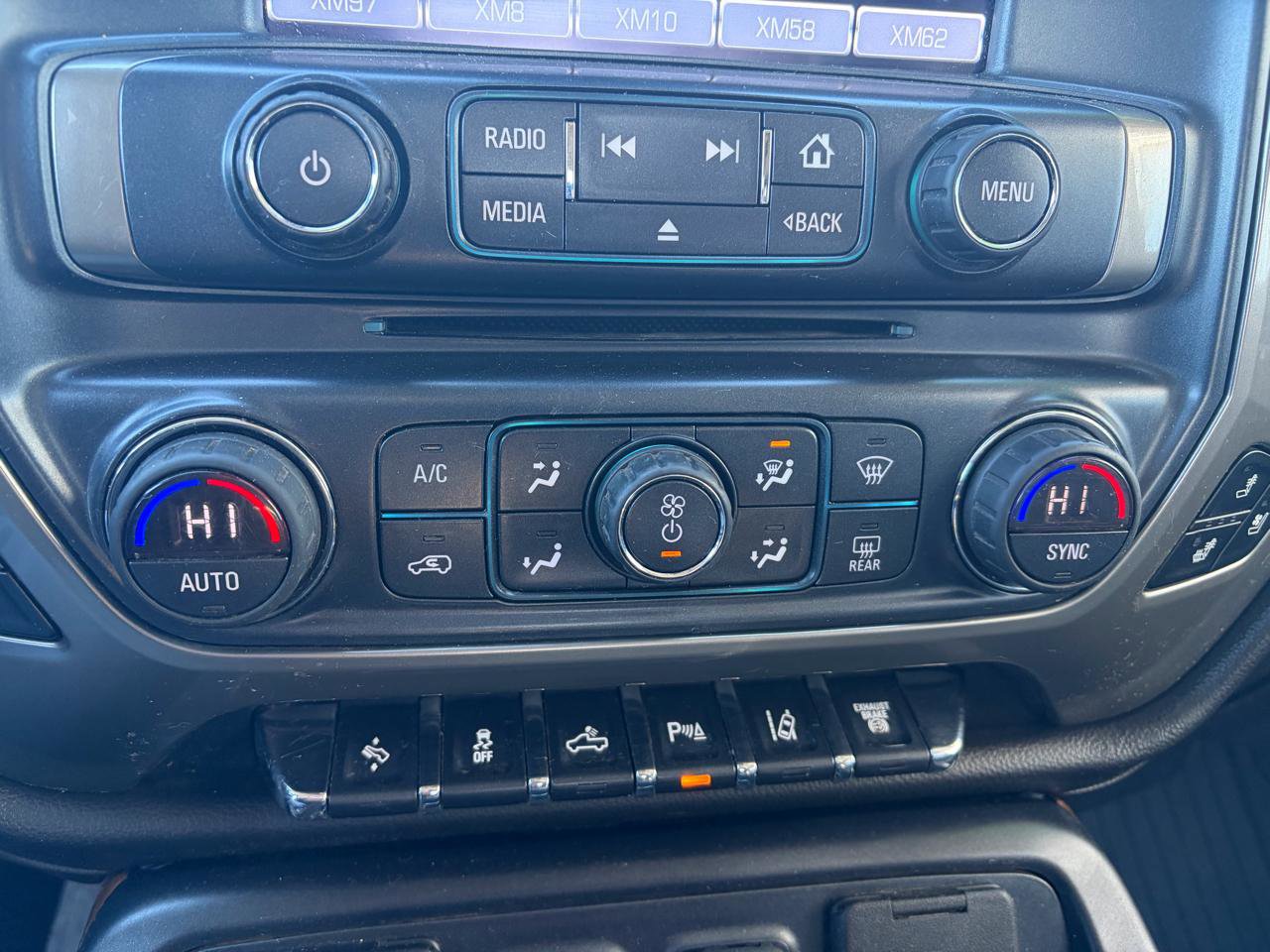 Used 2019 Chevrolet Silverado 2500 High Country w/ Duramax Plus Package AWD/4WD image 31