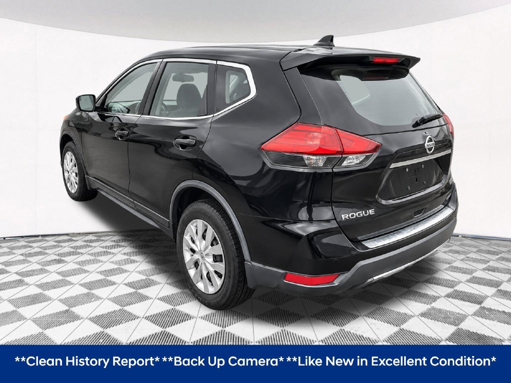 Used 2017 Nissan Rogue S AWD/4WD image 2