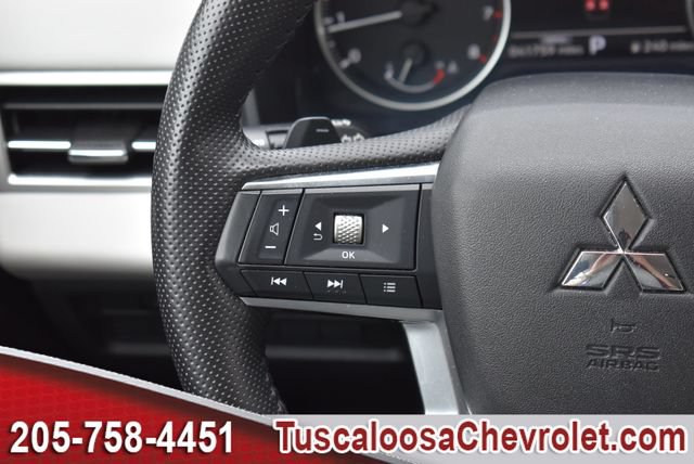 Used 2025 Mitsubishi Outlander SE AWD/4WD image 31