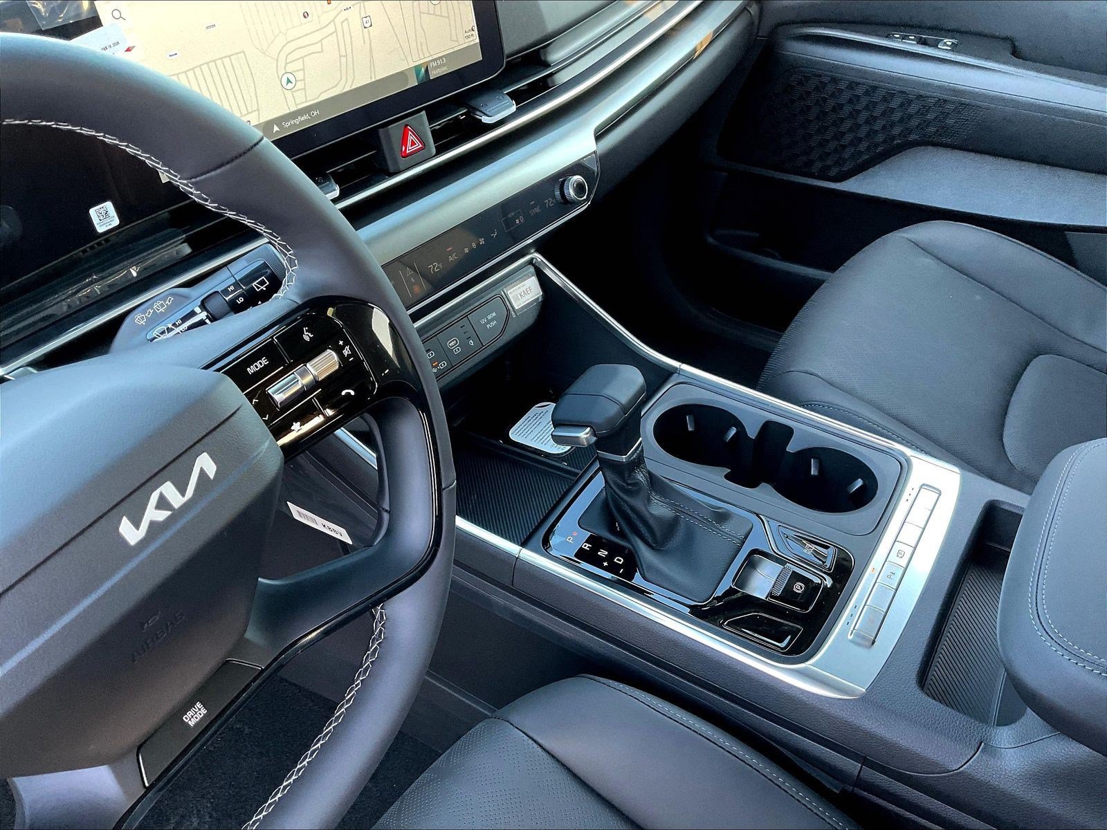 New 2027 Kia Carnival EX FWD image 12