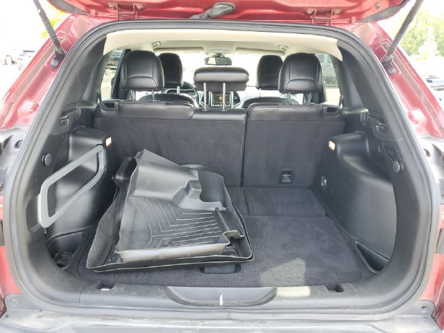 Used 2017 Jeep Cherokee Trailhawk AWD/4WD image 8