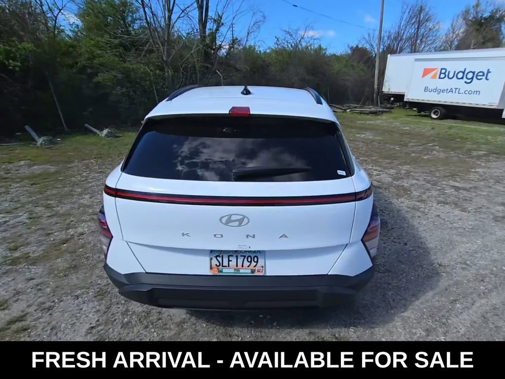 Used 2025 Hyundai Kona SEL image 4
