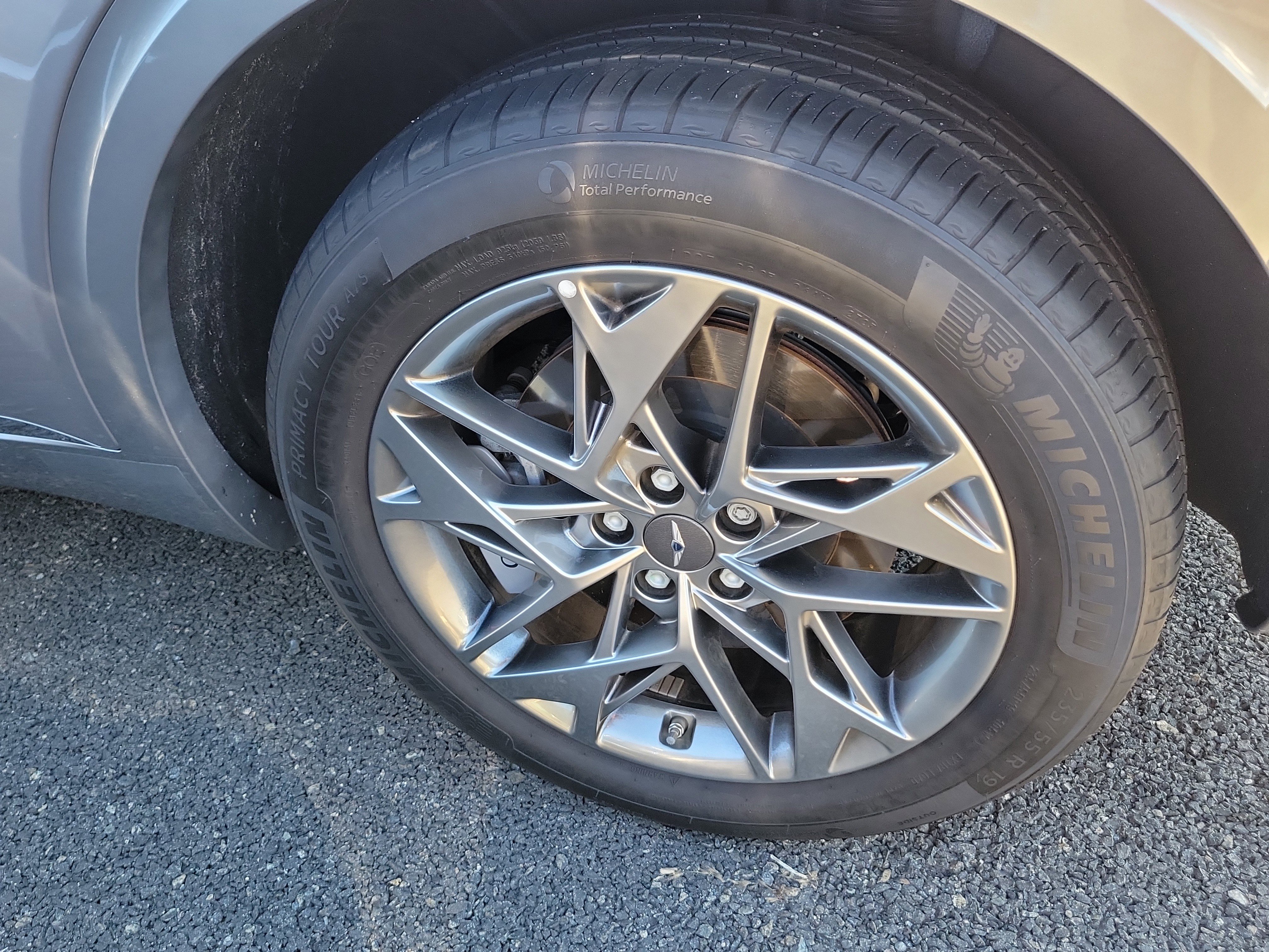 Certified 2024 Genesis GV70 2.5T w/ Select Package image 5