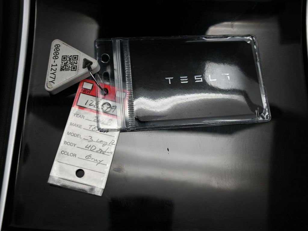 Used 2018 Tesla Model 3 Long Range image 34