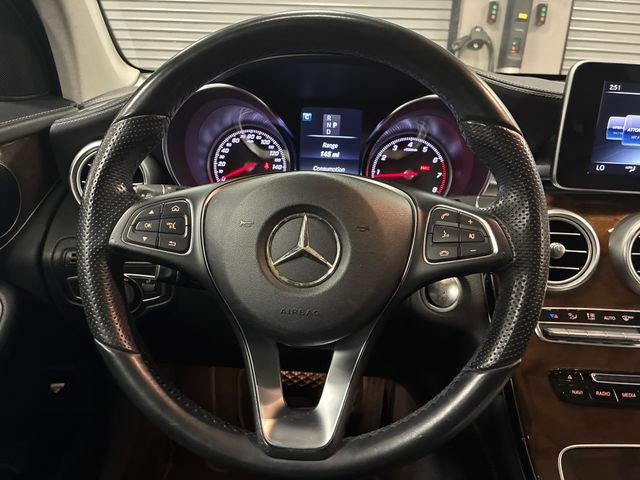 Used 2017 Mercedes-Benz GLC 300 4MATIC image 14