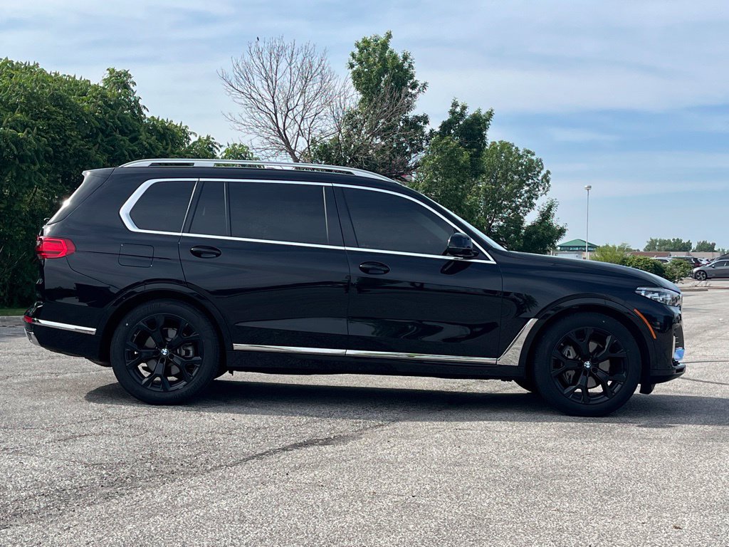 Used 2020 BMW X7 xDrive40i w/ Cold Weather Package AWD/4WD image 11