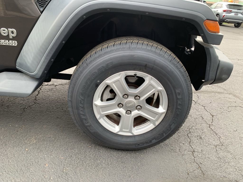 Used 2020 Jeep Wrangler Sport AWD/4WD image 10