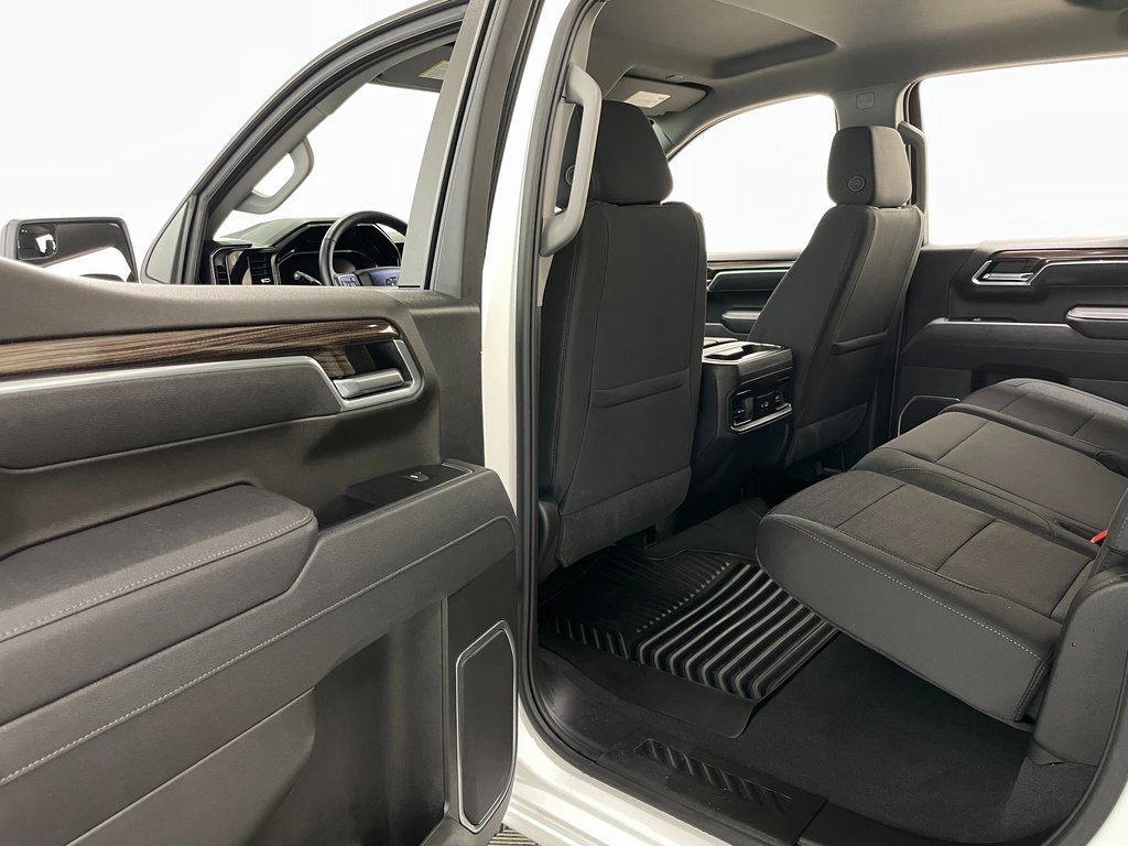 Certified 2025 Chevrolet Silverado 1500 RST image 40