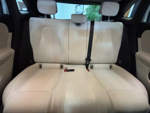 Used 2023 Mercedes-Benz GLA 250 4MATIC w/ Premium Package image 19