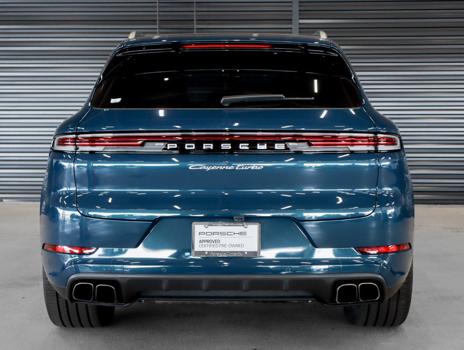 Certified 2024 Porsche Cayenne Turbo AWD/4WD image 11