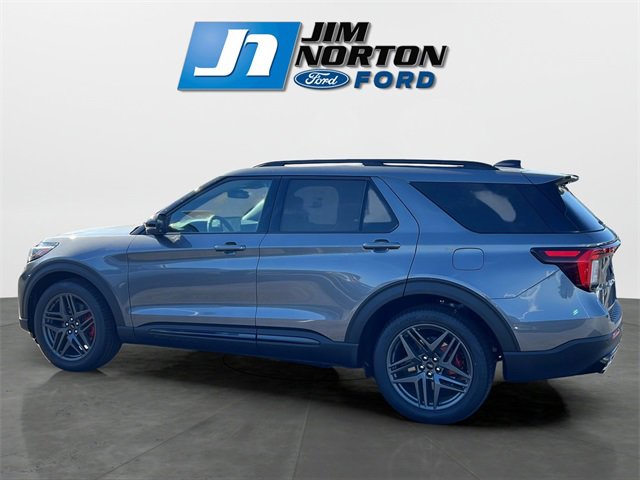 Used 2025 Ford Explorer ST w/ Sun And Sound Package image 5