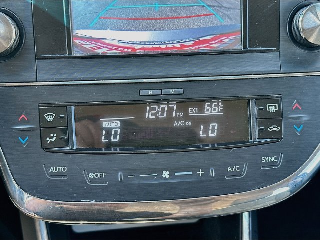 Used 2015 Toyota Avalon XLE FWD image 17