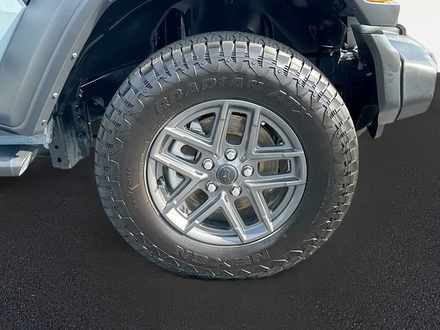 Used 2024 Jeep Wrangler Unlimited Sport AWD/4WD image 31