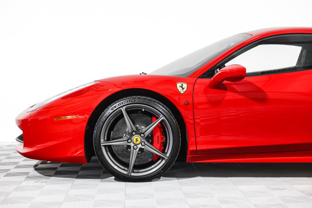 Used 2014 Ferrari 458 Italia Coupe RWD image 15