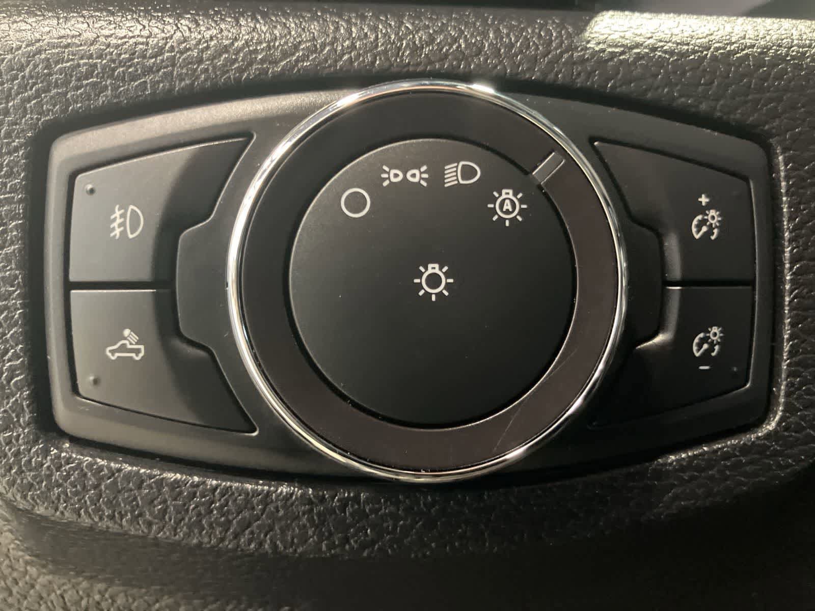 Used 2018 Ford F150 XLT w/ Equipment Group 302A Luxury image 14