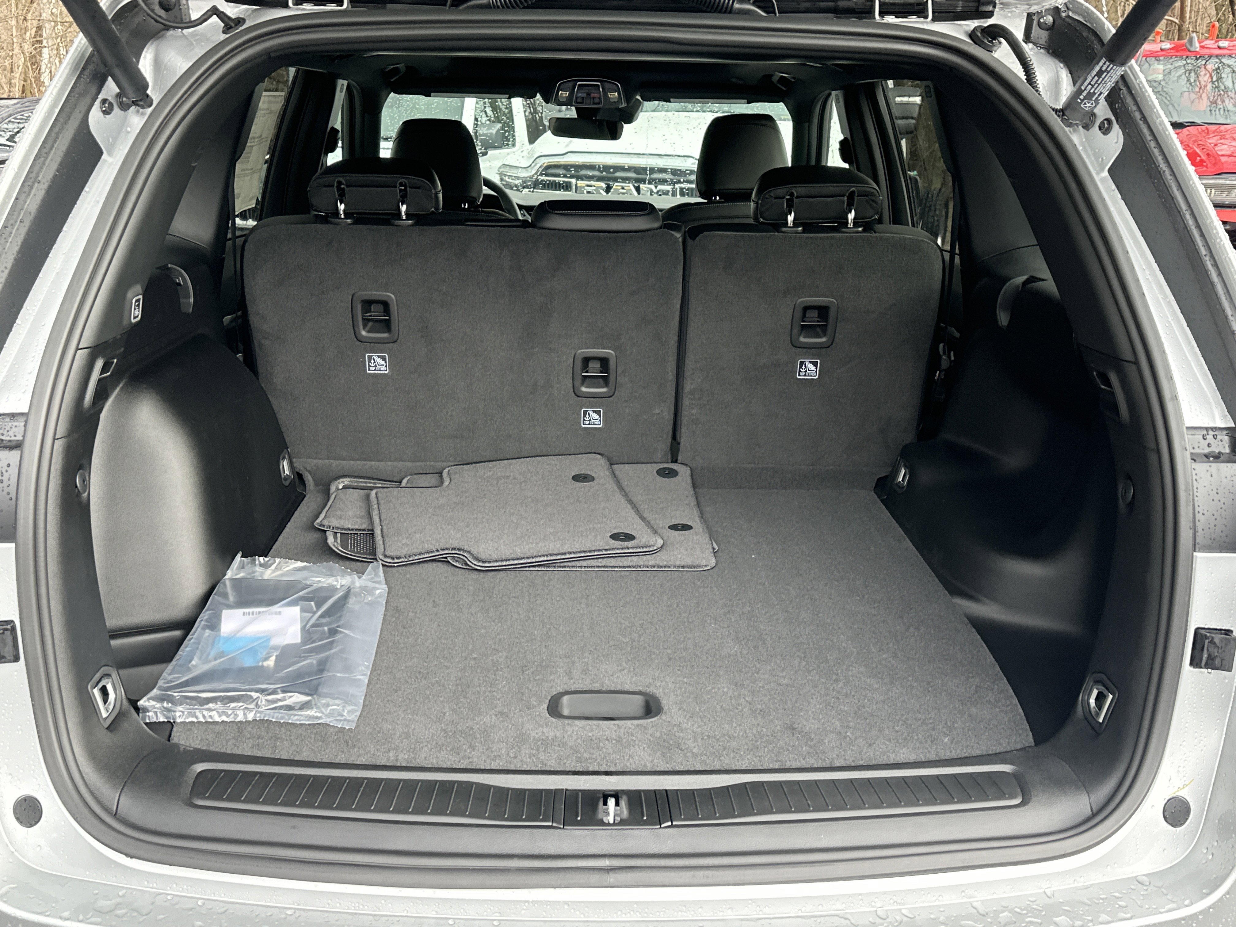 New 2026 Jeep Grand Cherokee Altitude image 15