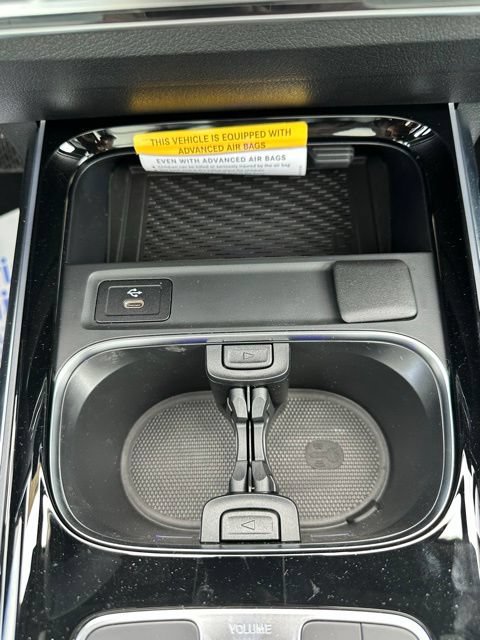 New 2026 Mercedes-Benz GLB 250 4MATIC image 32