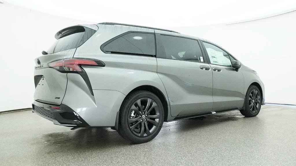 New 2026 Toyota Sienna XSE FWD image 17