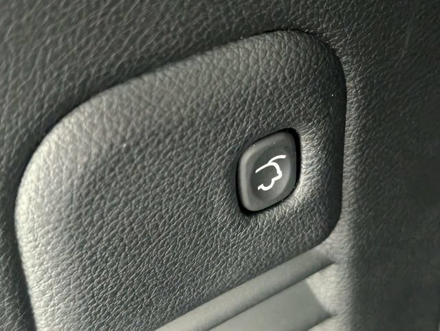 Certified 2021 Jeep Grand Cherokee Laredo X RWD image 30