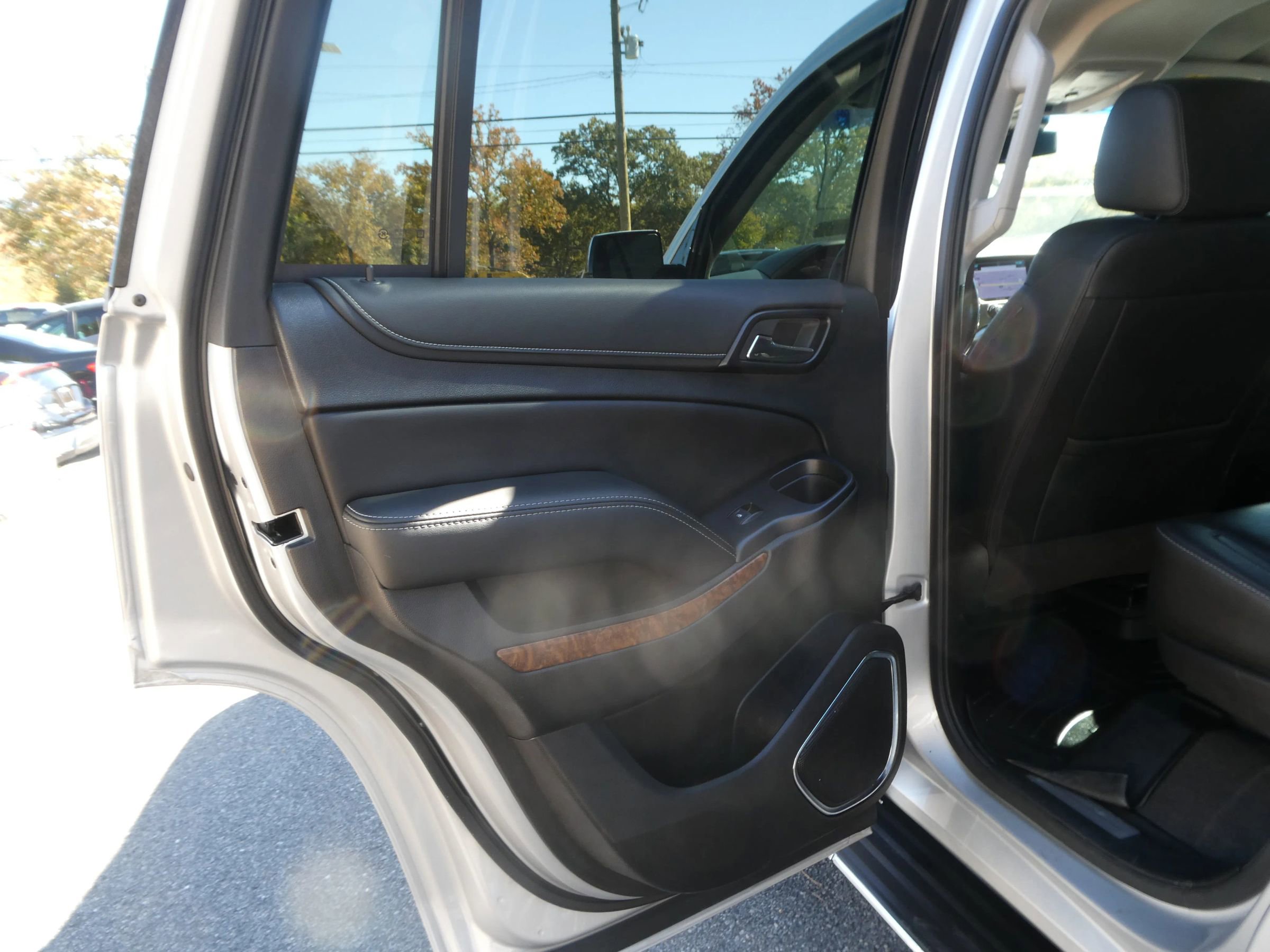 Used 2019 Chevrolet Tahoe Premier image 28