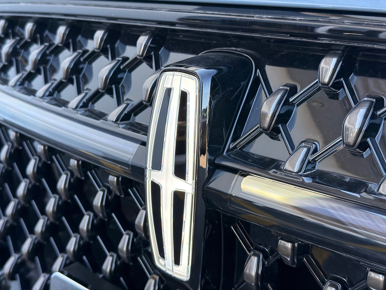 New 2026 Lincoln Nautilus Black Label AWD/4WD image 13