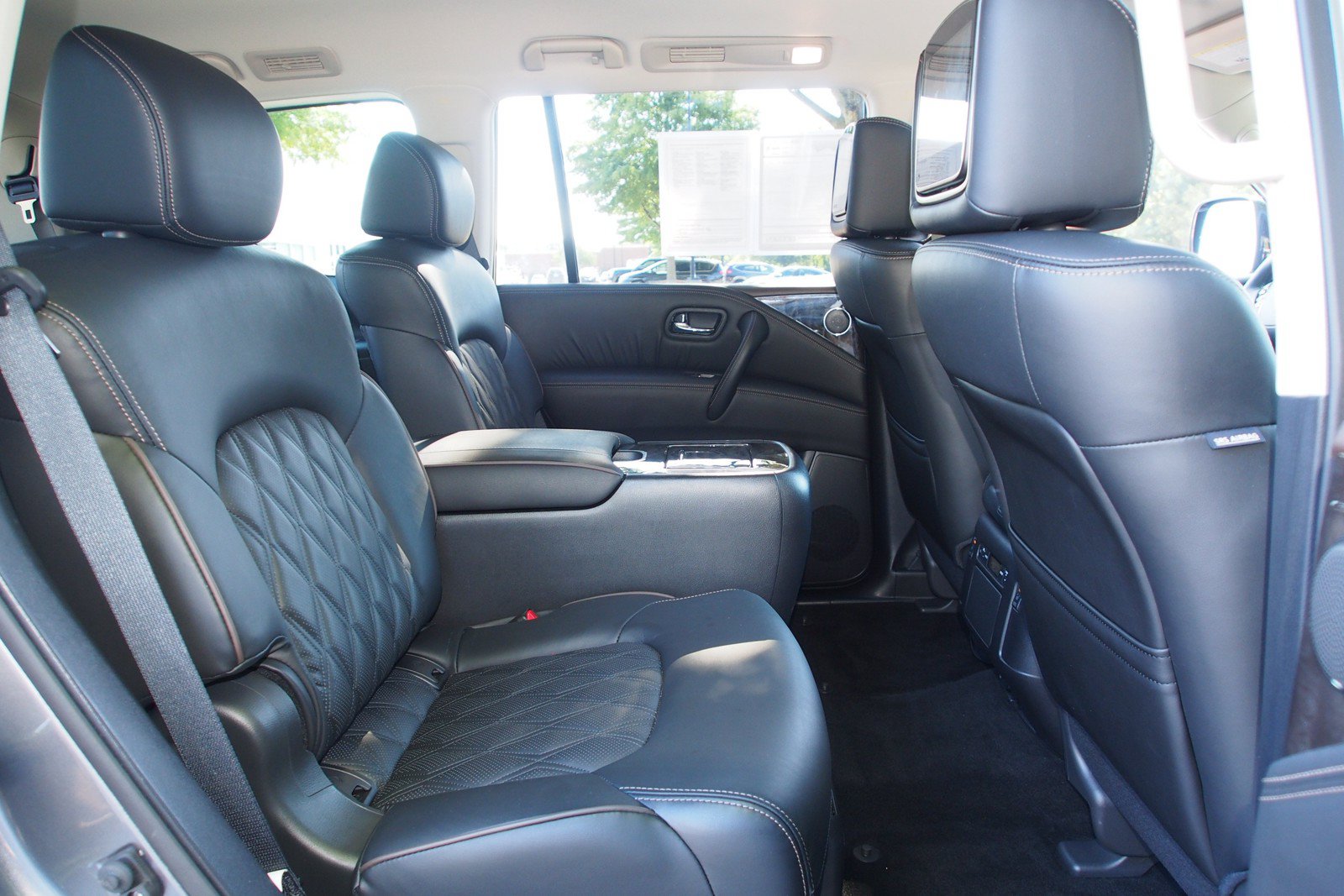 Used 2023 Nissan Armada Platinum w/ Captain's Chairs Package AWD/4WD image 13