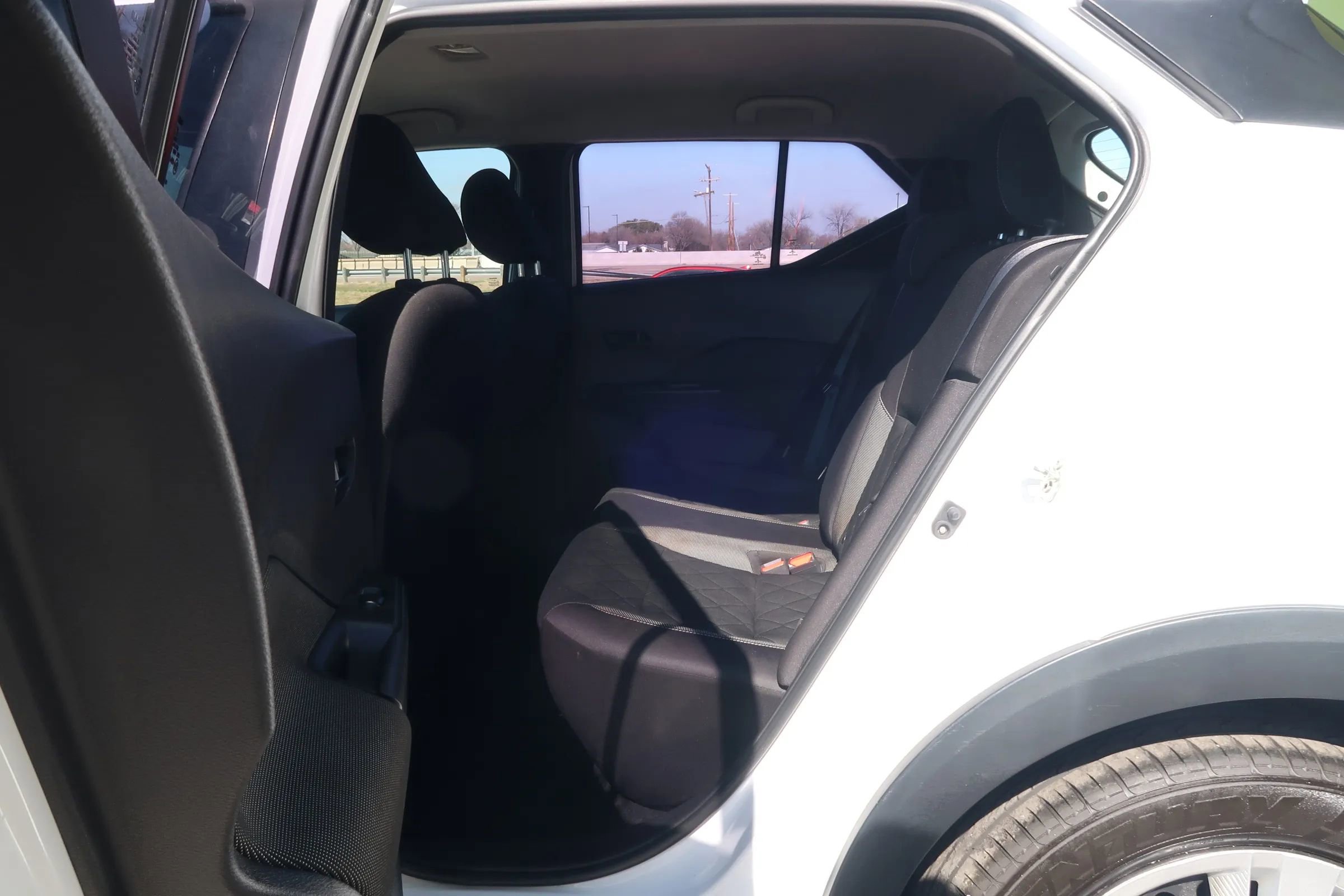 Used 2020 Nissan Kicks S FWD image 19