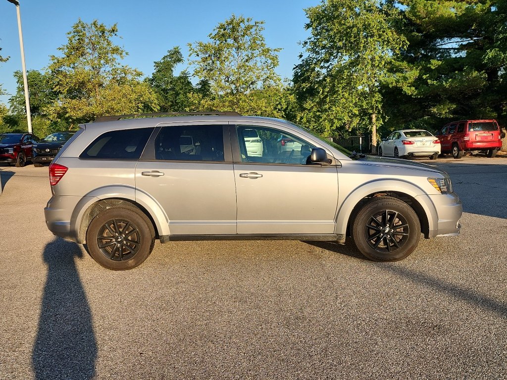 Used 2020 Dodge Journey SE w/ SE Popular Equipment Group FWD image 8