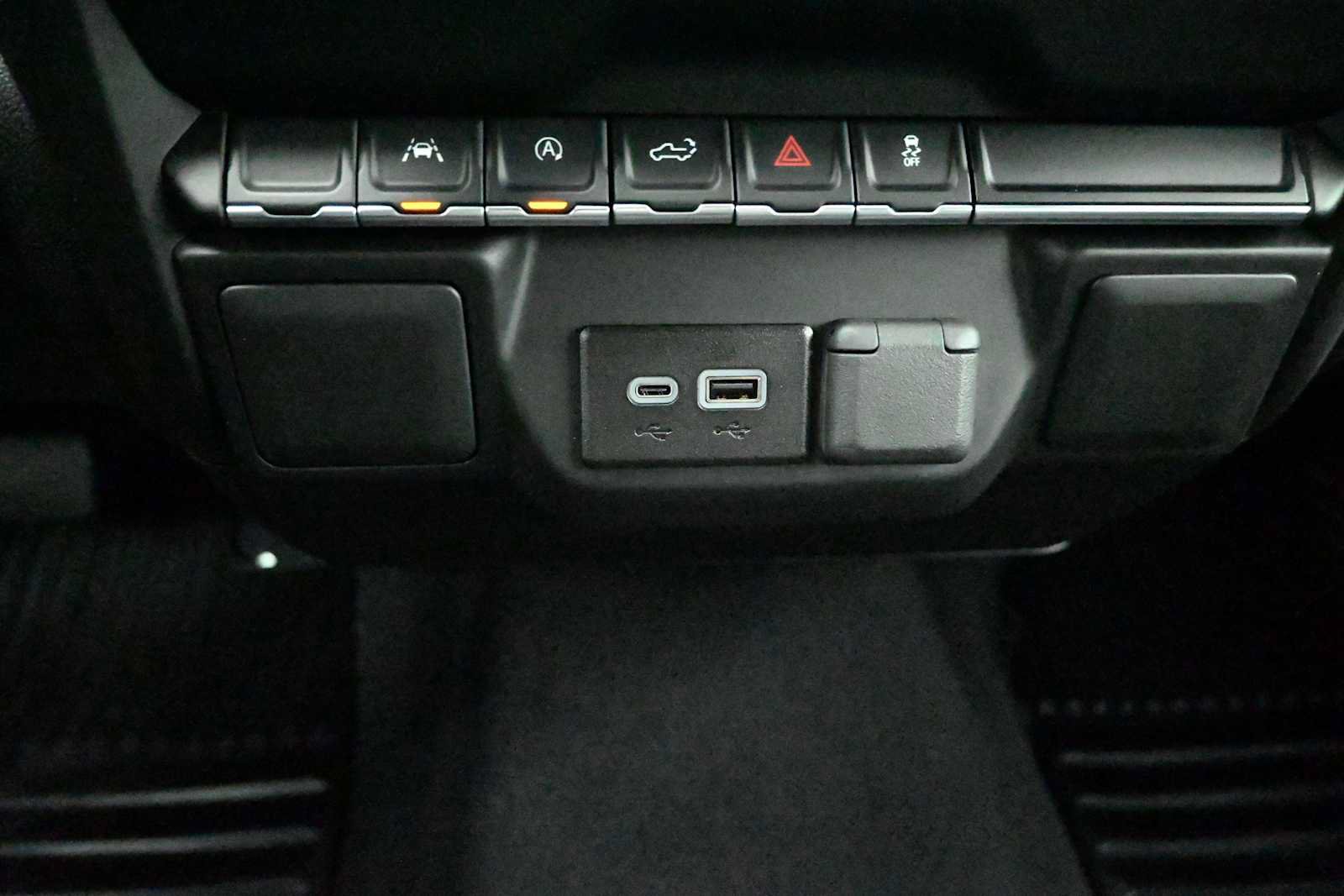Used 2026 GMC Sierra 1500 Pro w/ Graphite Edition AWD/4WD image 13