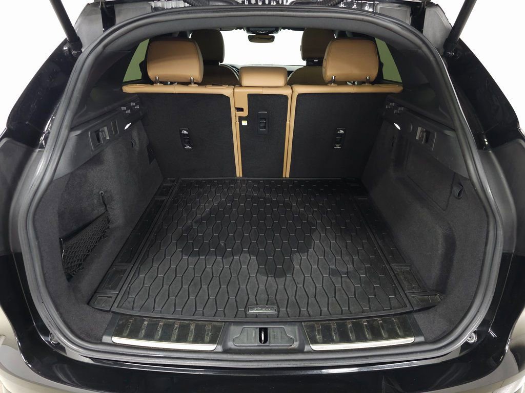 Used 2023 Jaguar F-PACE S image 6