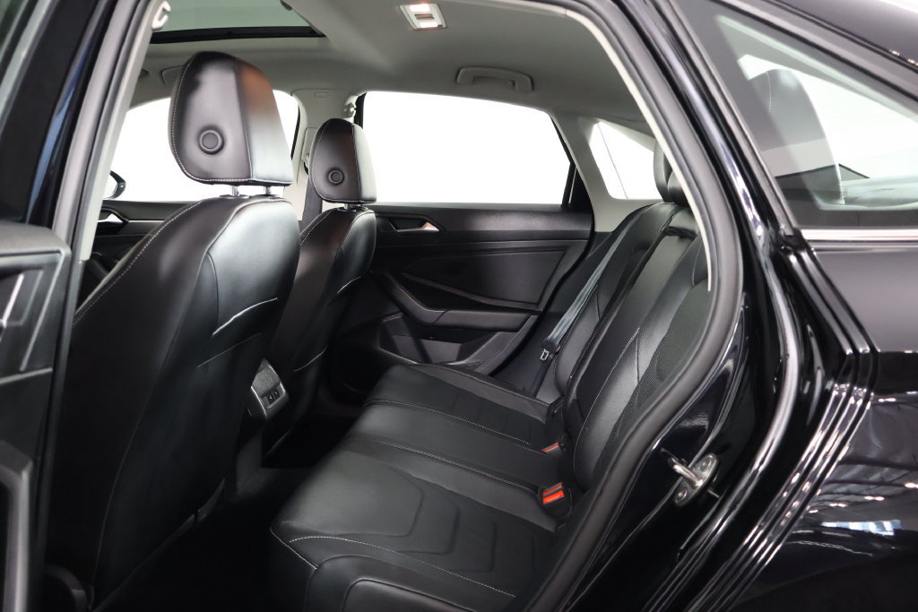 Used 2022 Volkswagen Jetta SEL FWD image 11