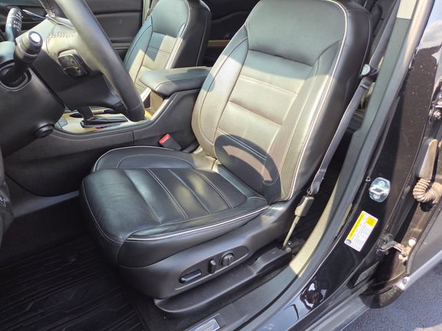 Used 2017 GMC Acadia Denali w/ Technology Package FWD image 26