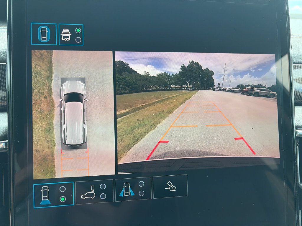 New 2026 GMC Yukon XL Elevation AWD/4WD image 24