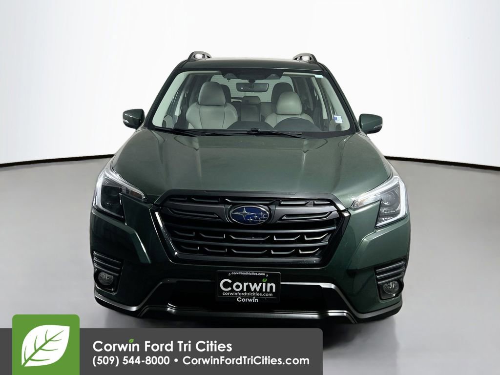 Used 2023 Subaru Forester Limited AWD/4WD image 4