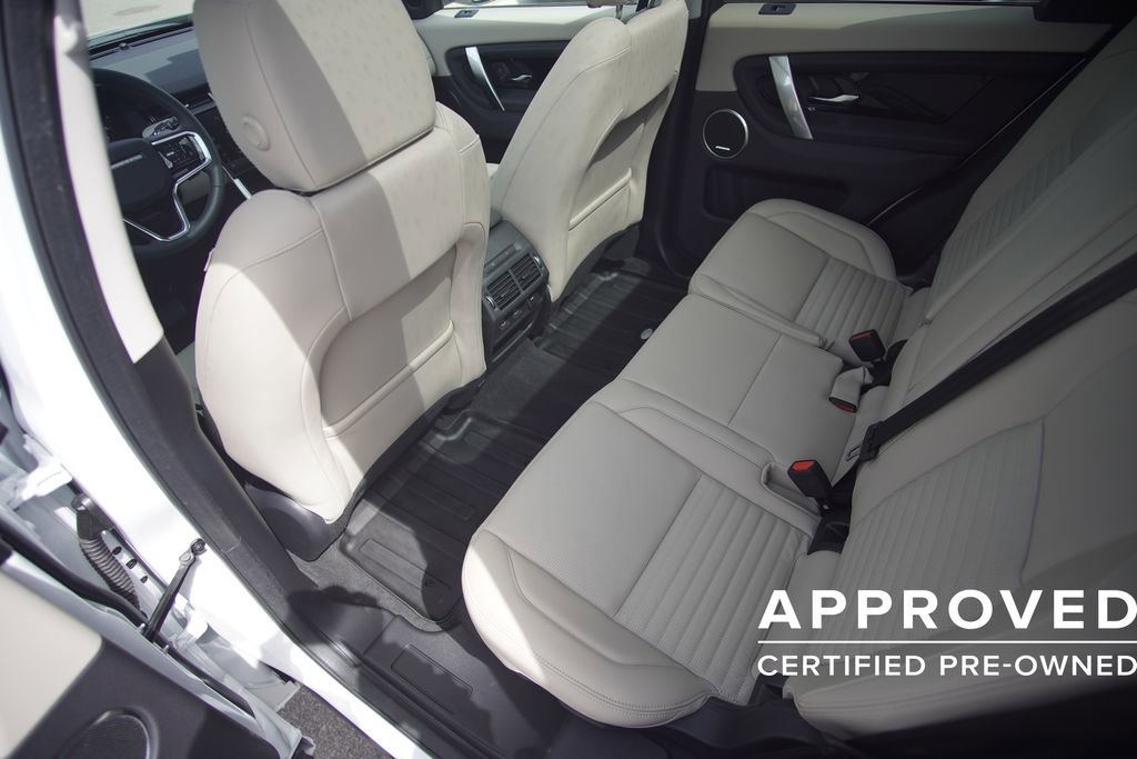 Used 2025 Land Rover Discovery Sport S image 29