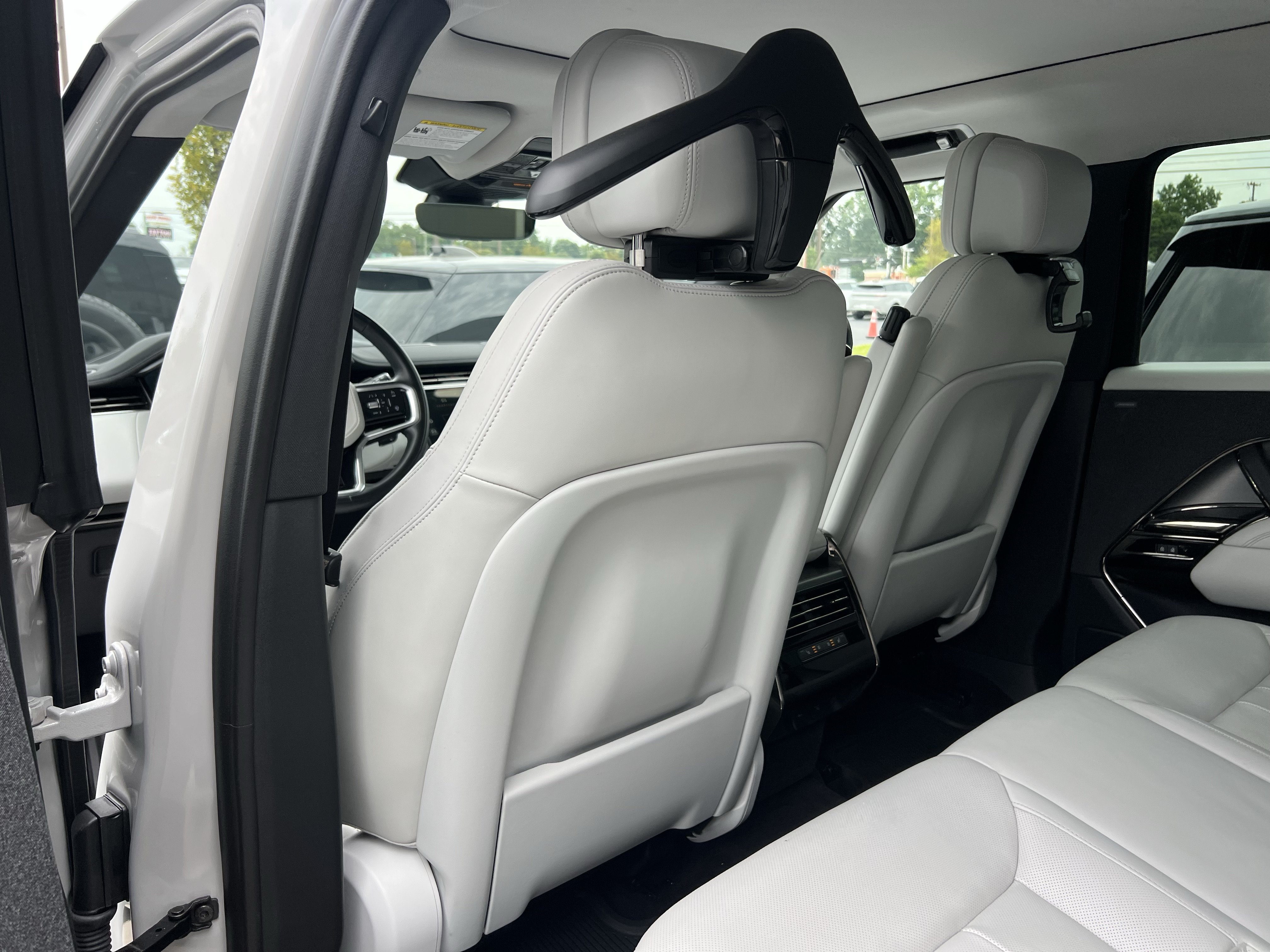 Used 2024 Land Rover Range Rover Sport SE AWD/4WD image 34