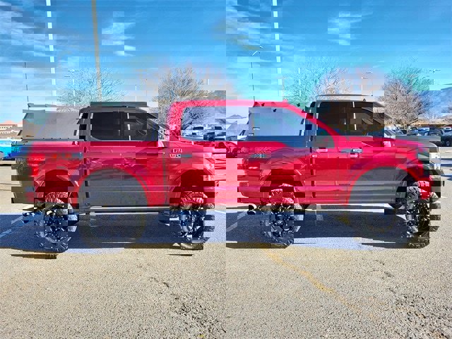 Used 2019 Ford F150 Platinum w/ Equipment Group 701A Luxury image 3