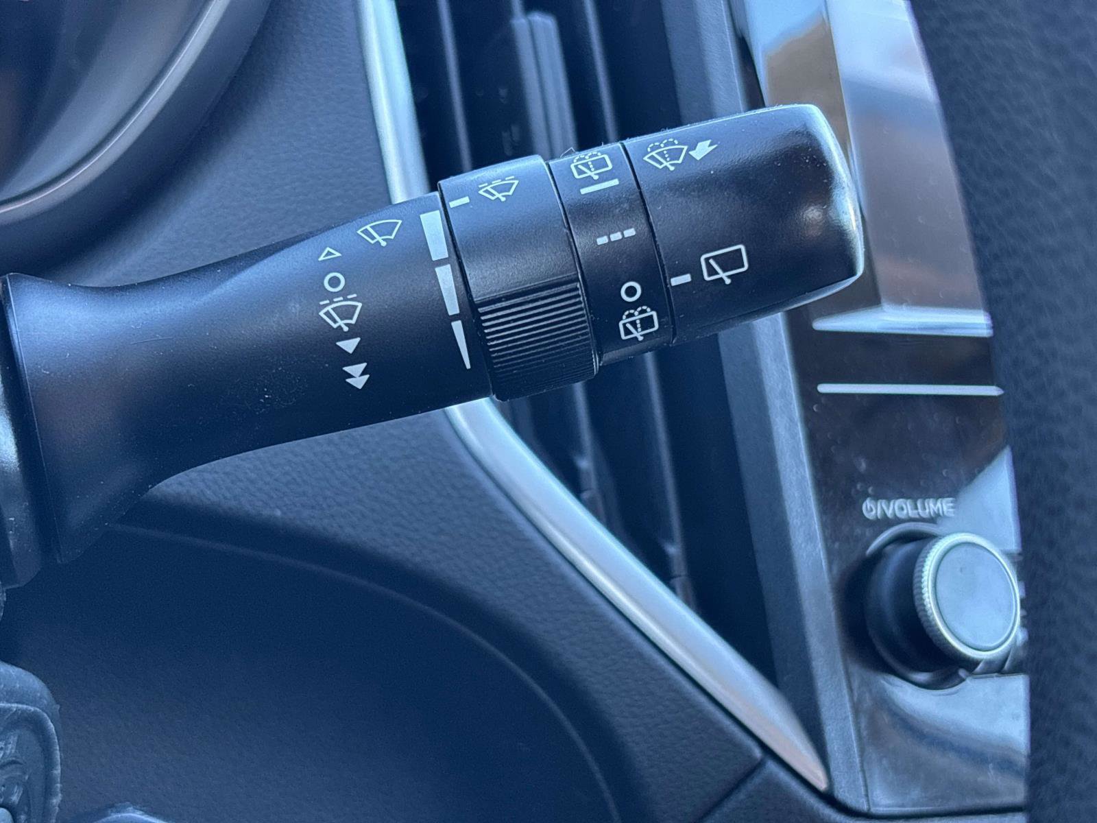 Used 2018 Subaru Impreza 2.0i Premium w/ Popular Package #2 image 26