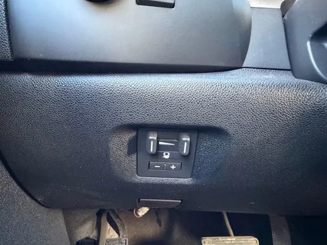 Used 2009 Chevrolet Silverado 2500 LT w/ Exterior Plus Package image 12